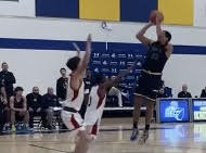 Men’ basketball blowout Bunker Hill in the first midnight madness event